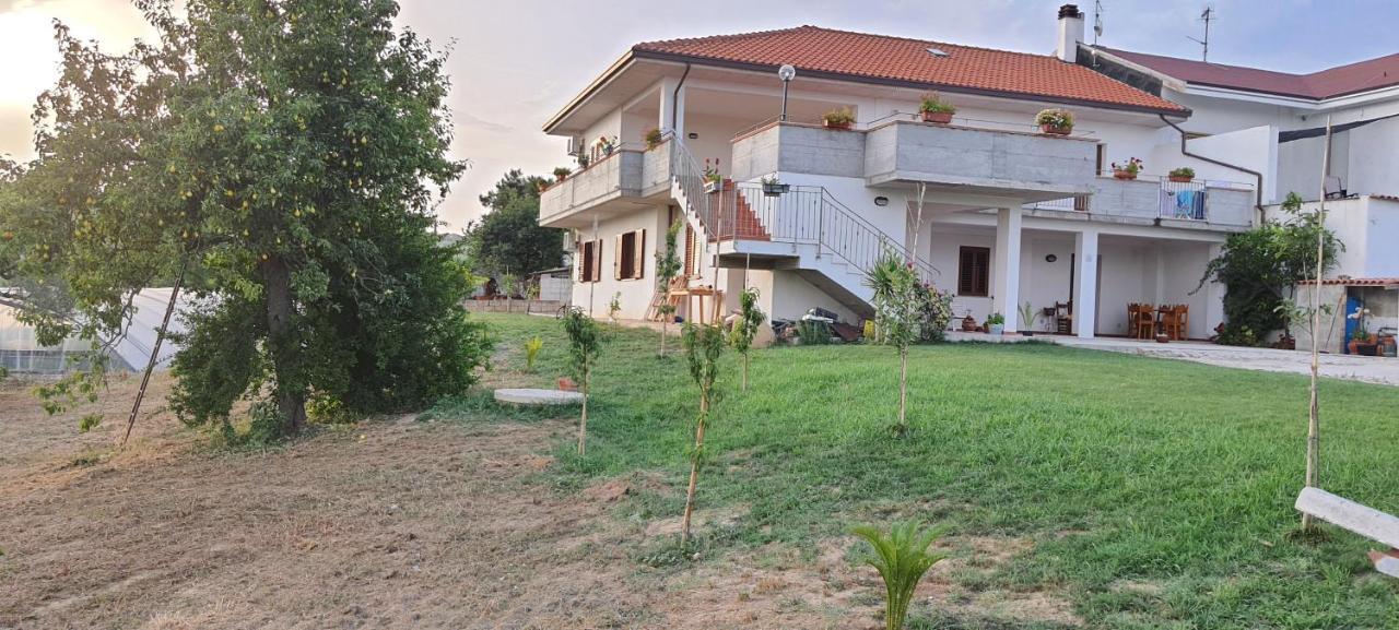 Casa Vacanze Cerreto 3 Miglianico Exterior foto
